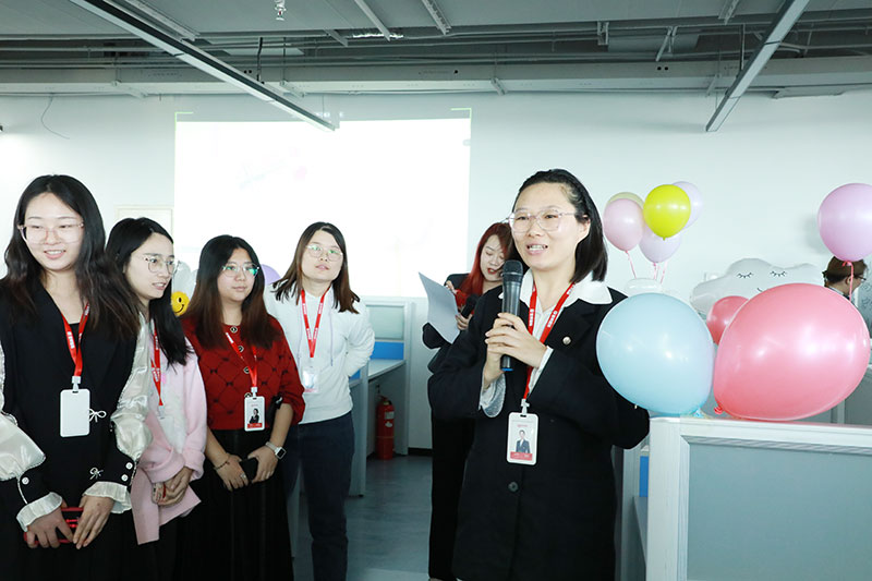 致天下所有女神：无限可能，终身美丽，女神节快乐！