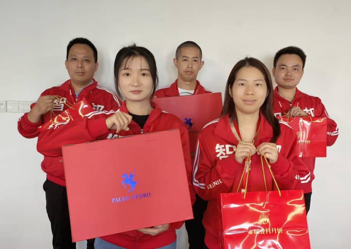 月满华诞，家国同庆，智邦国际祝您中秋国庆双节快乐！