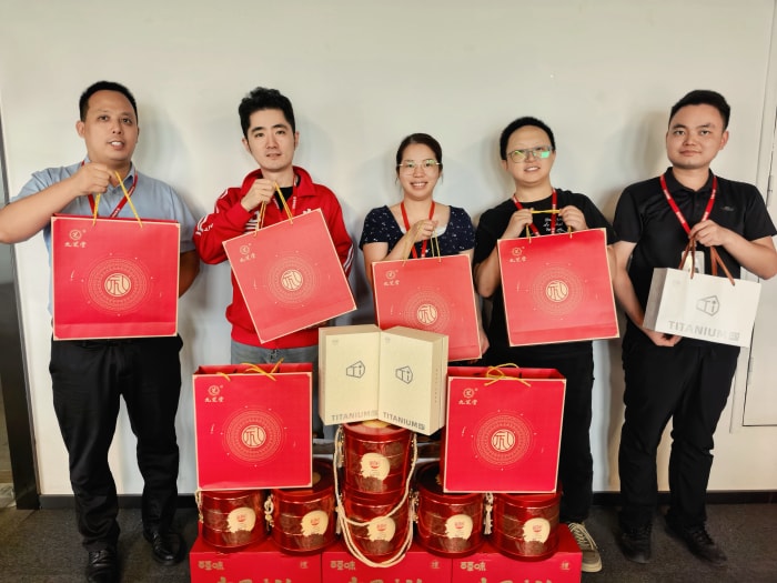 月华满庭，家圆福至！智邦国际祝您中秋节快乐！
